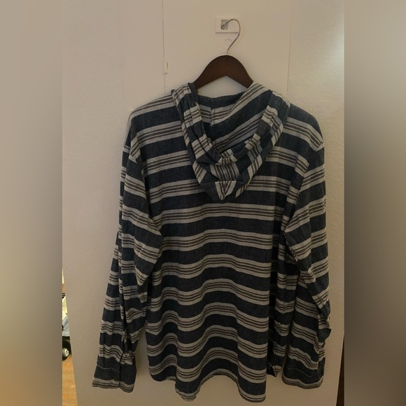 Woolrich Men’s Longsleeve Pullover - Picture 4 of 6